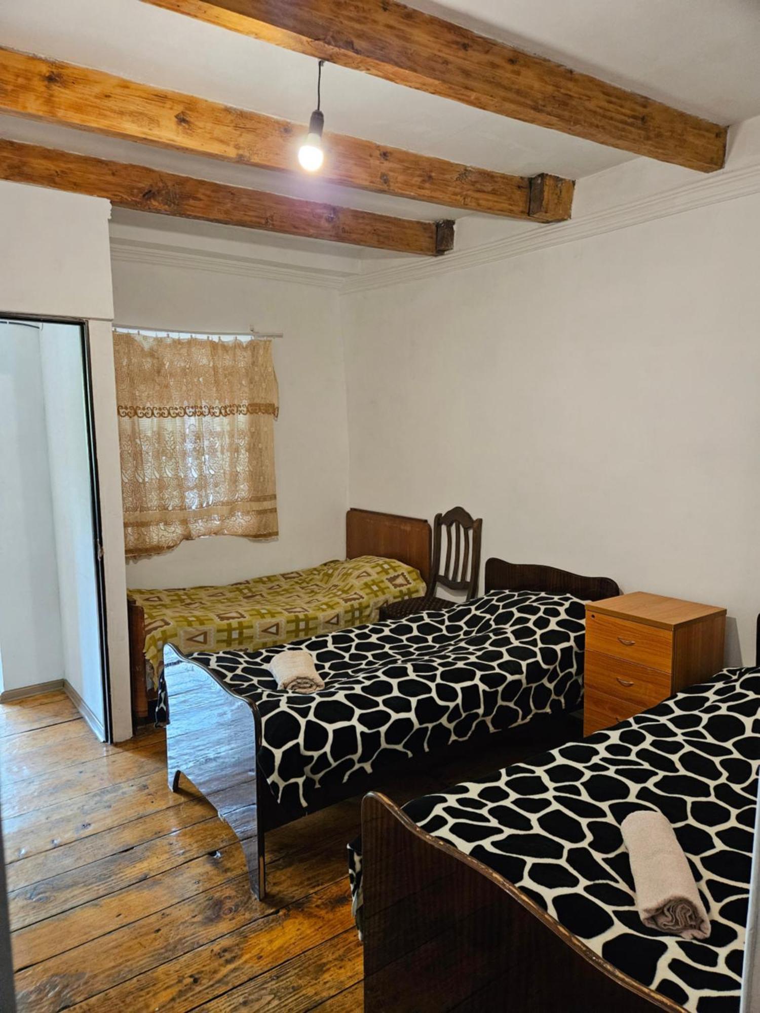 Guesthouse Svanuri Sakhli Ушгули Екстериор снимка